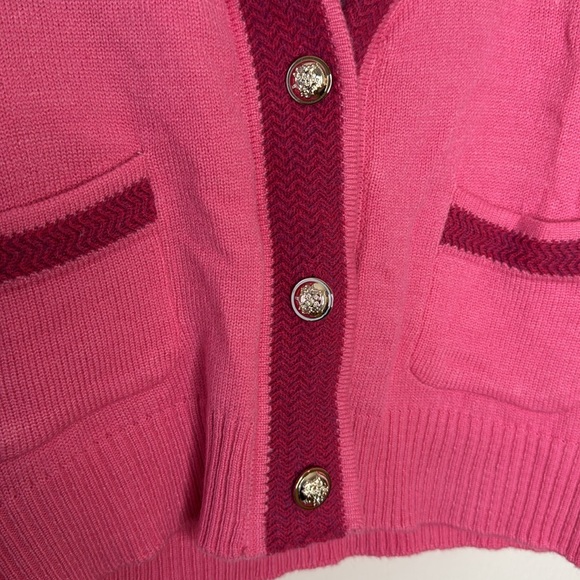 One size (med/ sml) Two toned pink cardigan. Chanel inspired design. - Picture 2 of 4